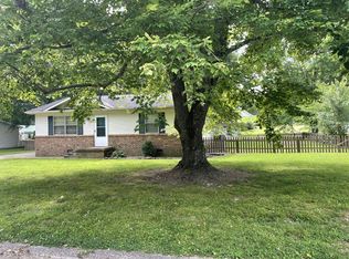 1405 Valleywood Dr, Paris, TN 38242