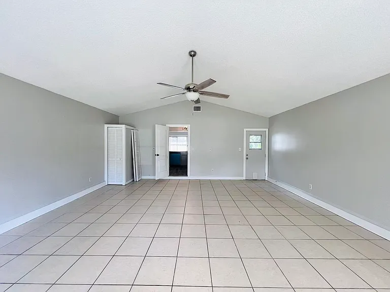 152 Summerset Dr — Photo 12