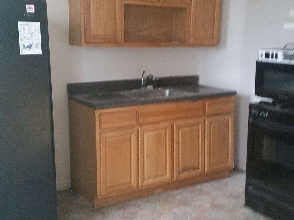 1st image of 558 Willoughby Ave #2