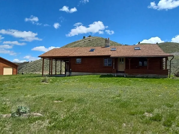 7160 Highway 789, Lander, WY 82520