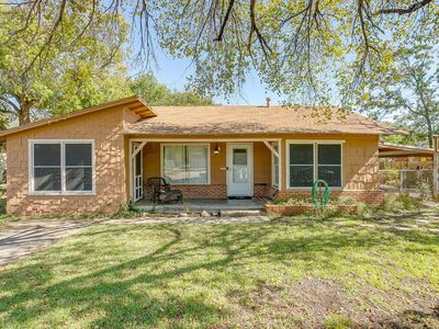 1005 Usher St, Benbrook, TX, 76126