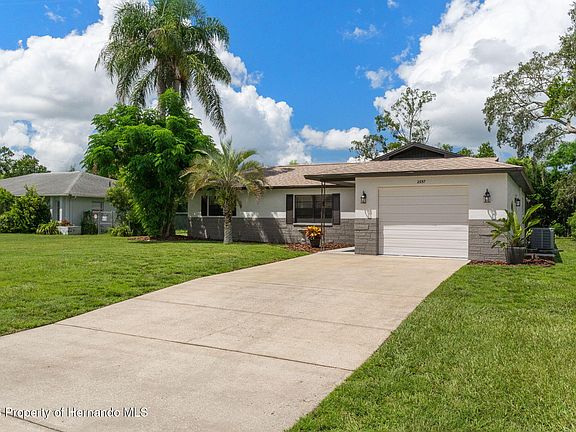 2nd image of 2357 Giovanni Ave