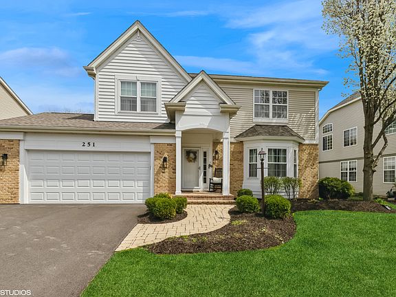 2nd image of 251 Pembrook Ln