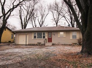 1110 Acorn Cir, Salina, KS 67401