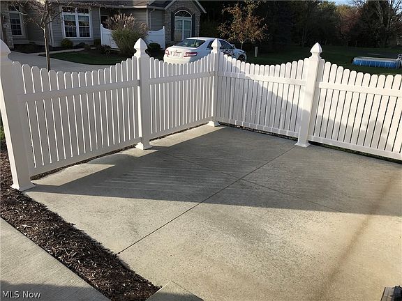 5th image of 251 Heritage Pointe