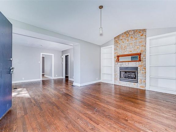 5th image of 2806 S 37th St