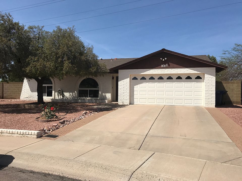 1st image of 1015 W Lodge Dr