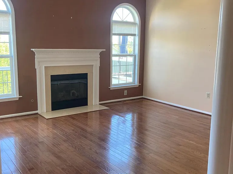118 Madison Way — Photo 11