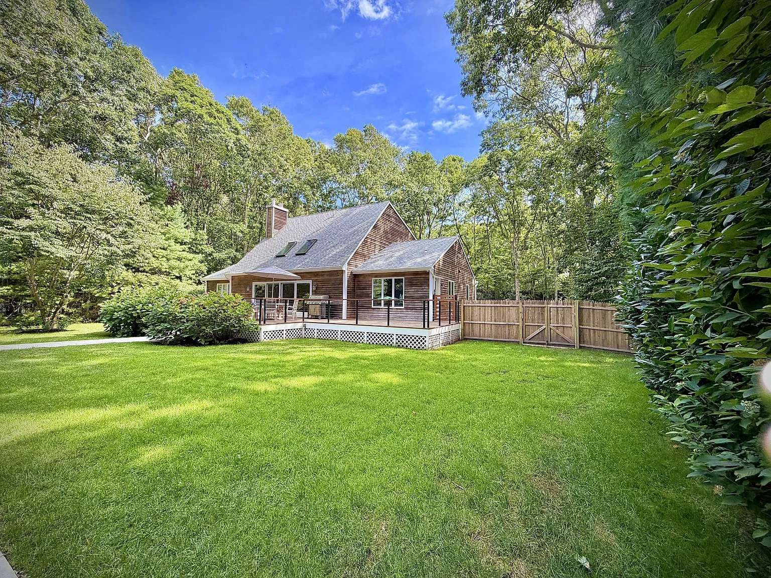 Sagaponak 1.5 Acres - Very Private Close To Ocean — Photo 2