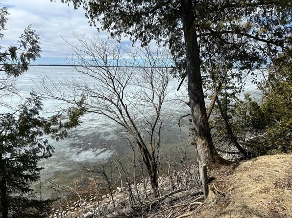 48623 Neon Rd, Deer River, MN 56636