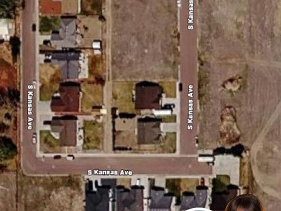 2nd image of 11 S Kansas Ave