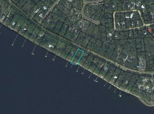 2709 Surf Rd, Panacea, FL 32346