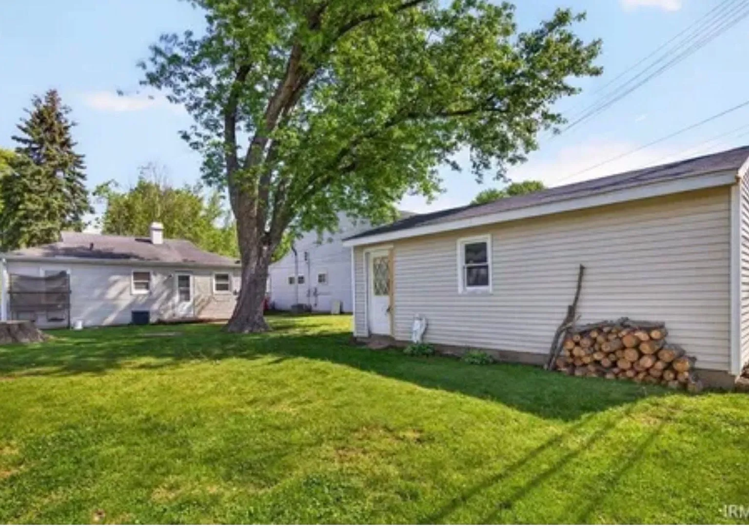 2 bedroom, 1 bedroom Southside Home — Photo 3