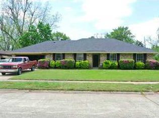 1306 Parkway Cir, Bossier City, LA 71112