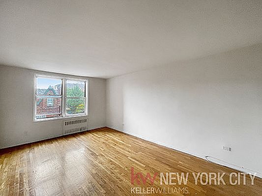 3rd image of 59 Gelston Ave APT 2C