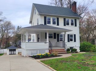 150 Harding Rd, Glen Rock, NJ 07452