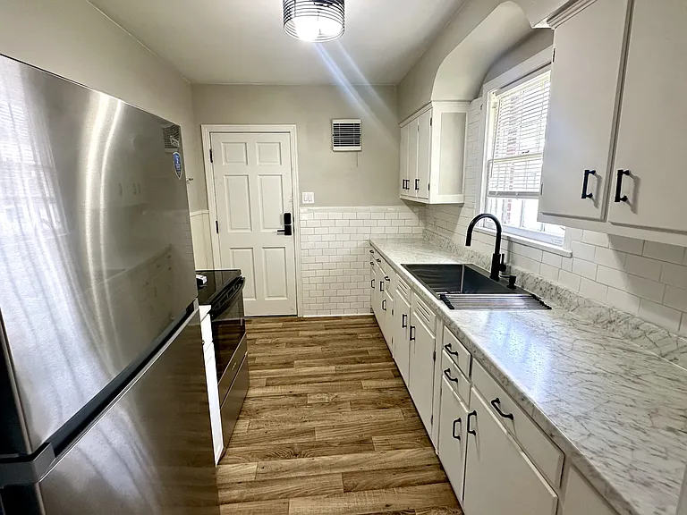 3634 Autumn Ave — Photo 8