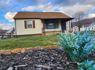 2202 Dressler Dr, Covington, VA 24426