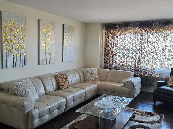 2944 West 5th Street image 5 of 19