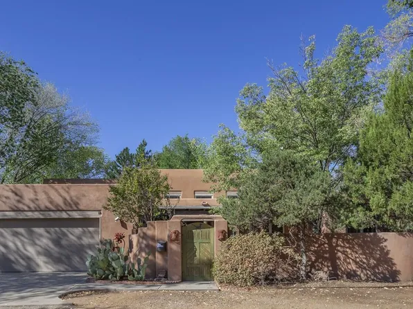 3312 Don Quixote Dr NW, Albuquerque, NM 87104