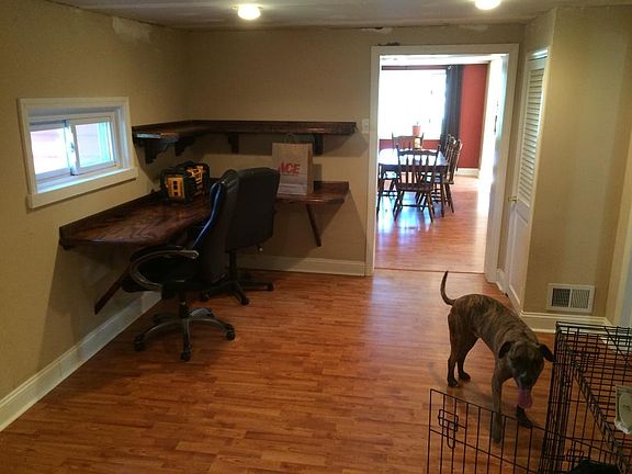 Office\possible third bedroom with dog door to fenced back y