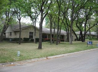 1813 Concord Ln, Denton, TX 76205