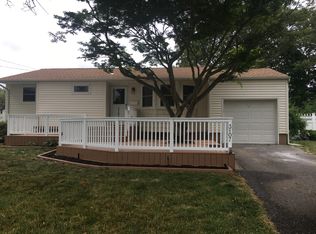 3107 Beechnut Ave, Medford, NY 11763
