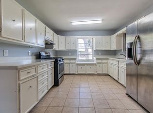2018 Kingsdale Dr, Deer Park, TX 77536