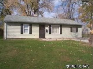 1131 Saint Rose Ln, Cahokia, IL 62206