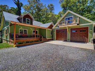 481 Mountain Tops Dr, Blue Ridge, GA 30513