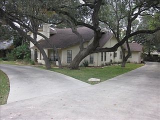 1st image of 218 Elmwood Dr
