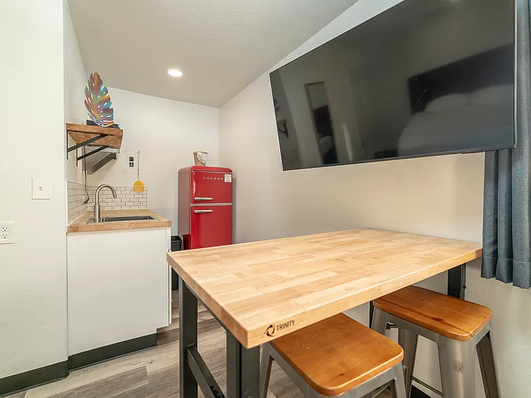 205 Malcolm Ave #A — Photo 5