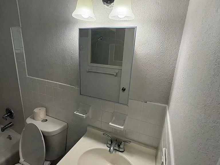 20822 SW Marine Blvd — Photo 13