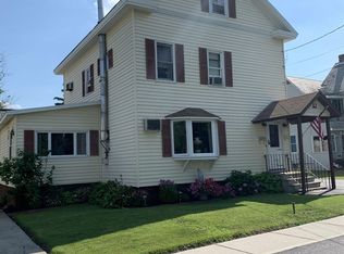 12 Adams St, Whitehall, NY 12887