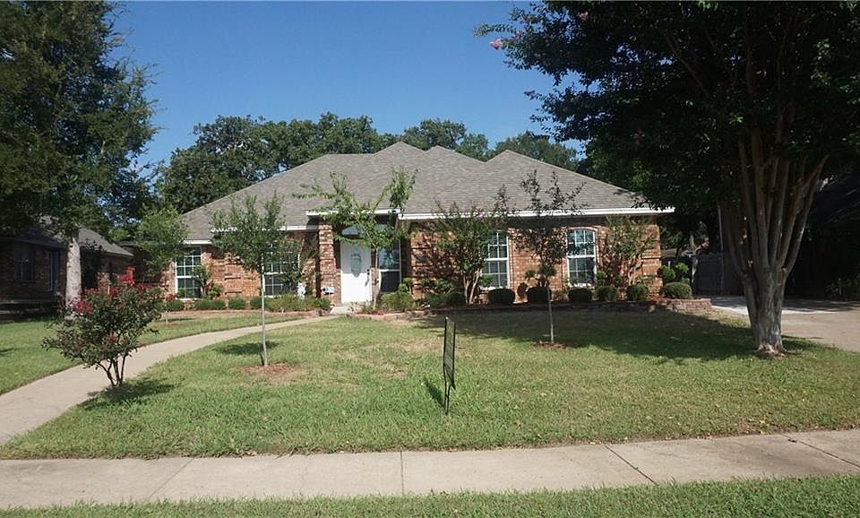 1st image of 7332 Holiday Ln