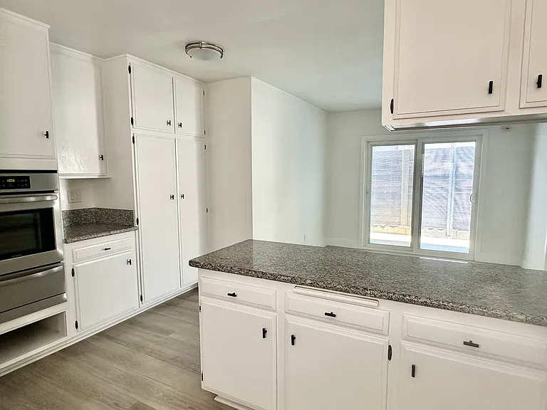 Plenty of kitchen storage