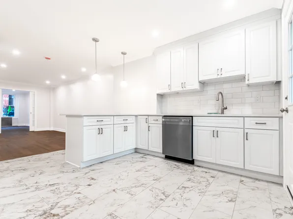 155 Carroll Street image 1 of 9