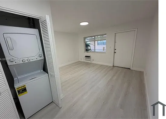 2 bed, 700 sqft, $1,700 — Photo 3