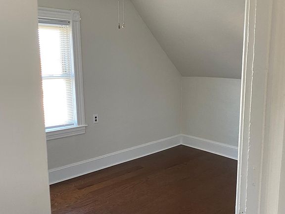 3rd image of 20 Brown St