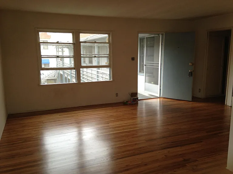 66 Roswell Ave #9 — Photo 6