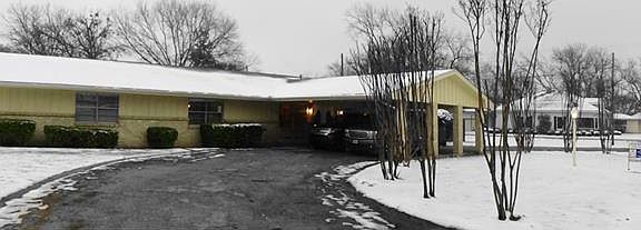 2nd image of 503 W Ash St