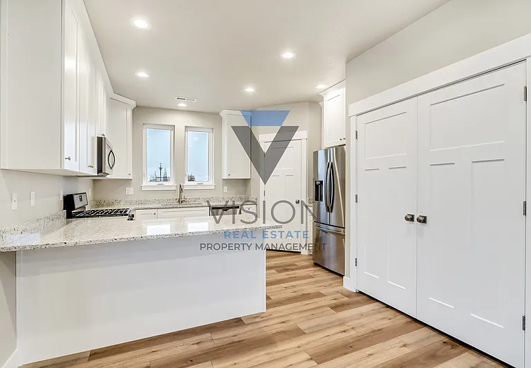 1098 S High Ridge Rd — Photo 9