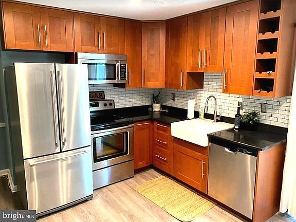 5th image of 1472 Mara Vista Ct