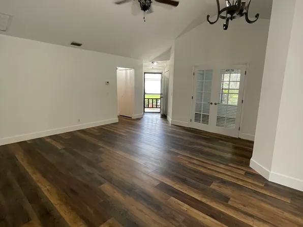 800 Kintyre Ct, Palm Beach Gardens, FL 33418