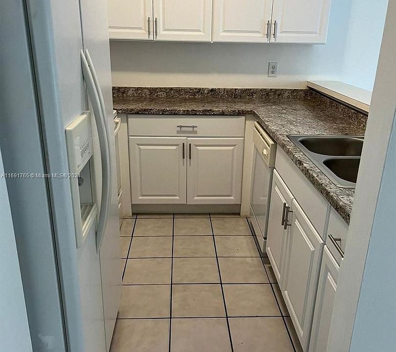 1st image of 793 Crystal Lake Dr #793