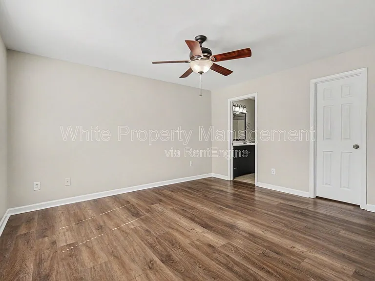 1820 Meadow Crossing Dr — Photo 7