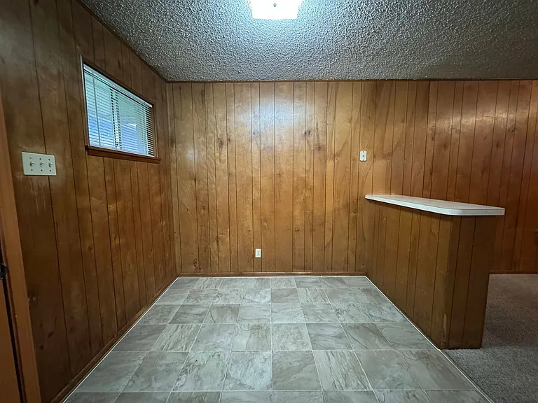 806 Safady St — Photo 5