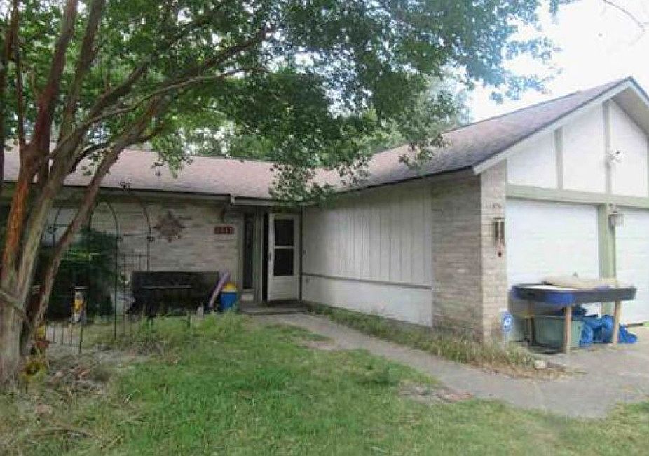1st image of 5942 Brambletree St