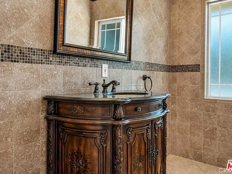 3446 Alginet Dr — Photo 17