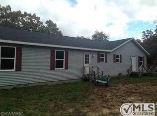 5180 Crystal Lake Rd, Holton, MI 49425